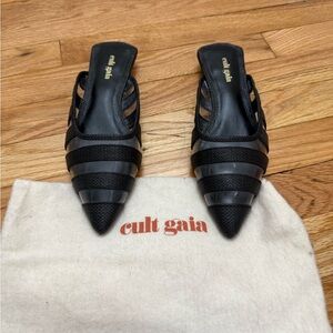 Cult Gaia Femi Black Mule Flats